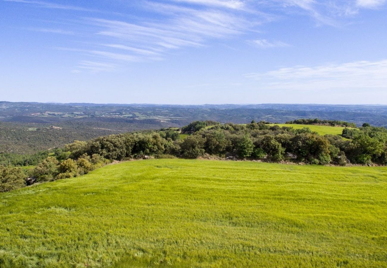 Villa en Torà - Fabulosa Villa para 28 con Piscina Climatizada.