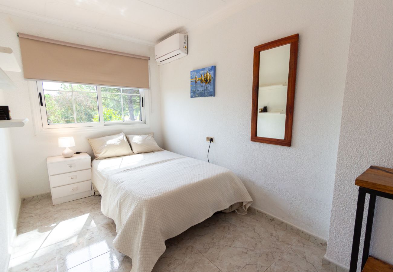 Villa en maçanet de la selva - ¡2 moradas privadas en una magnífica villa!