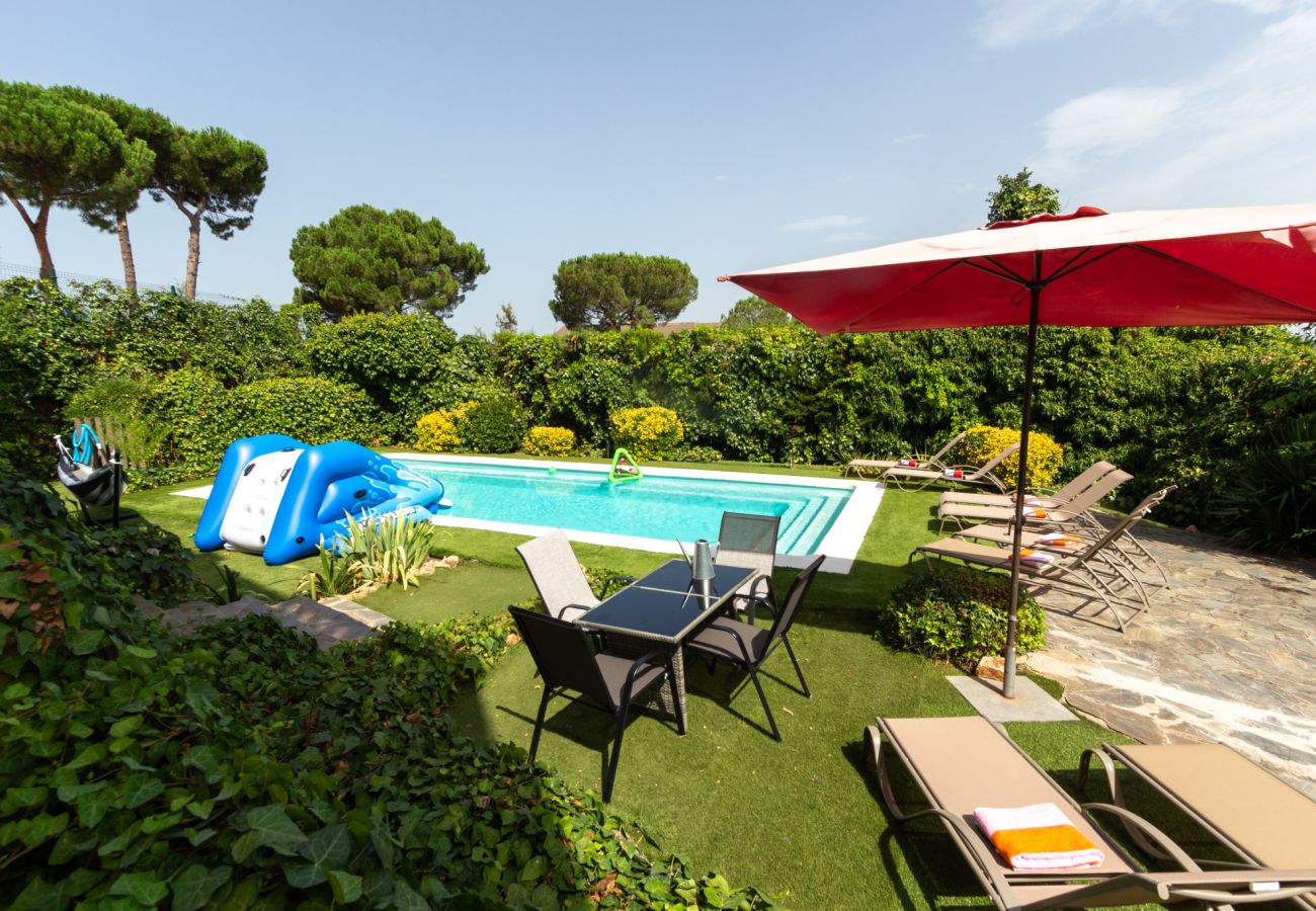 Villa à maçanet de la selva - 2 demeures privées dans une magnifique villa !