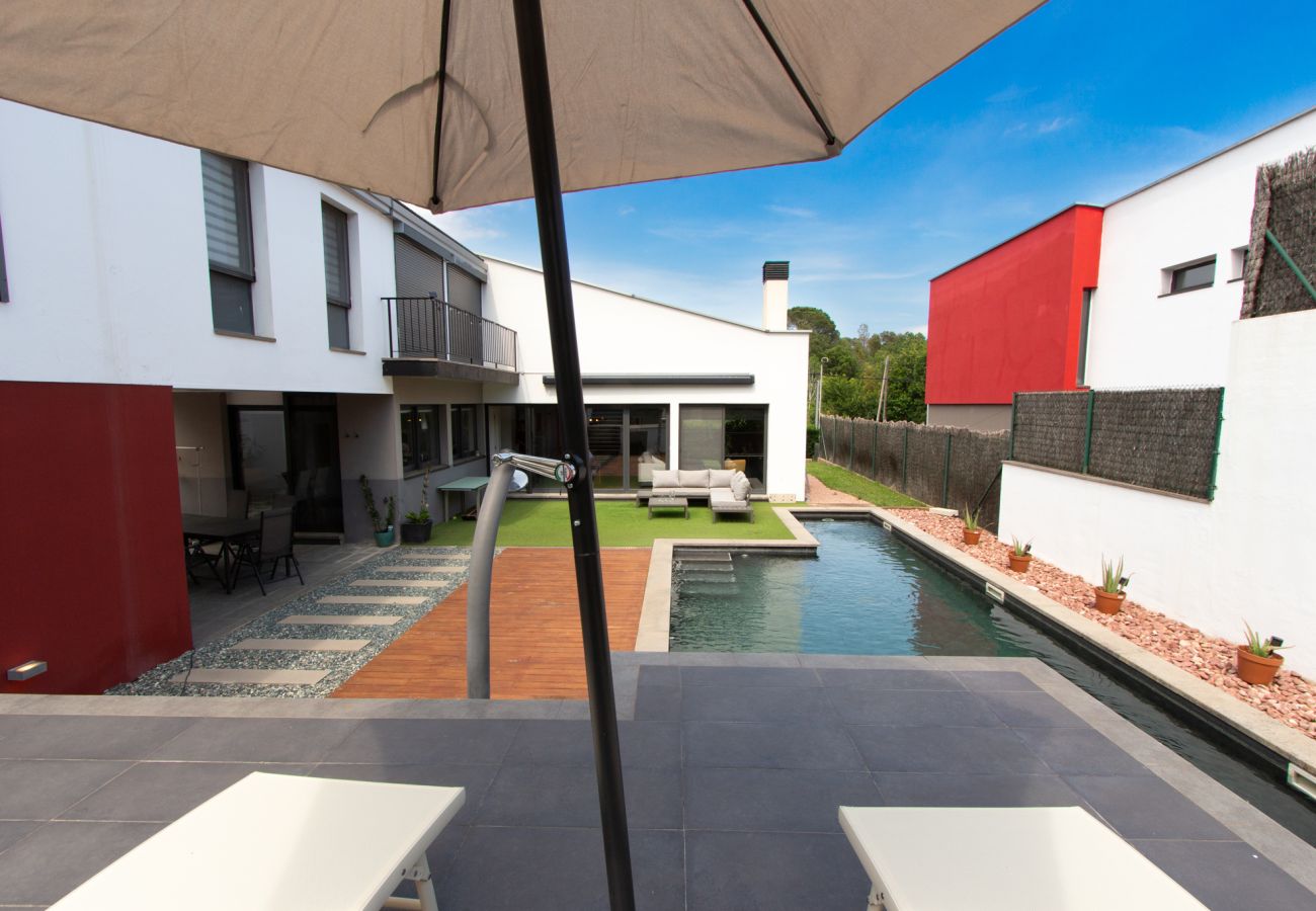 Villa in Sils - Super Modern Magnificence Costa Brava!