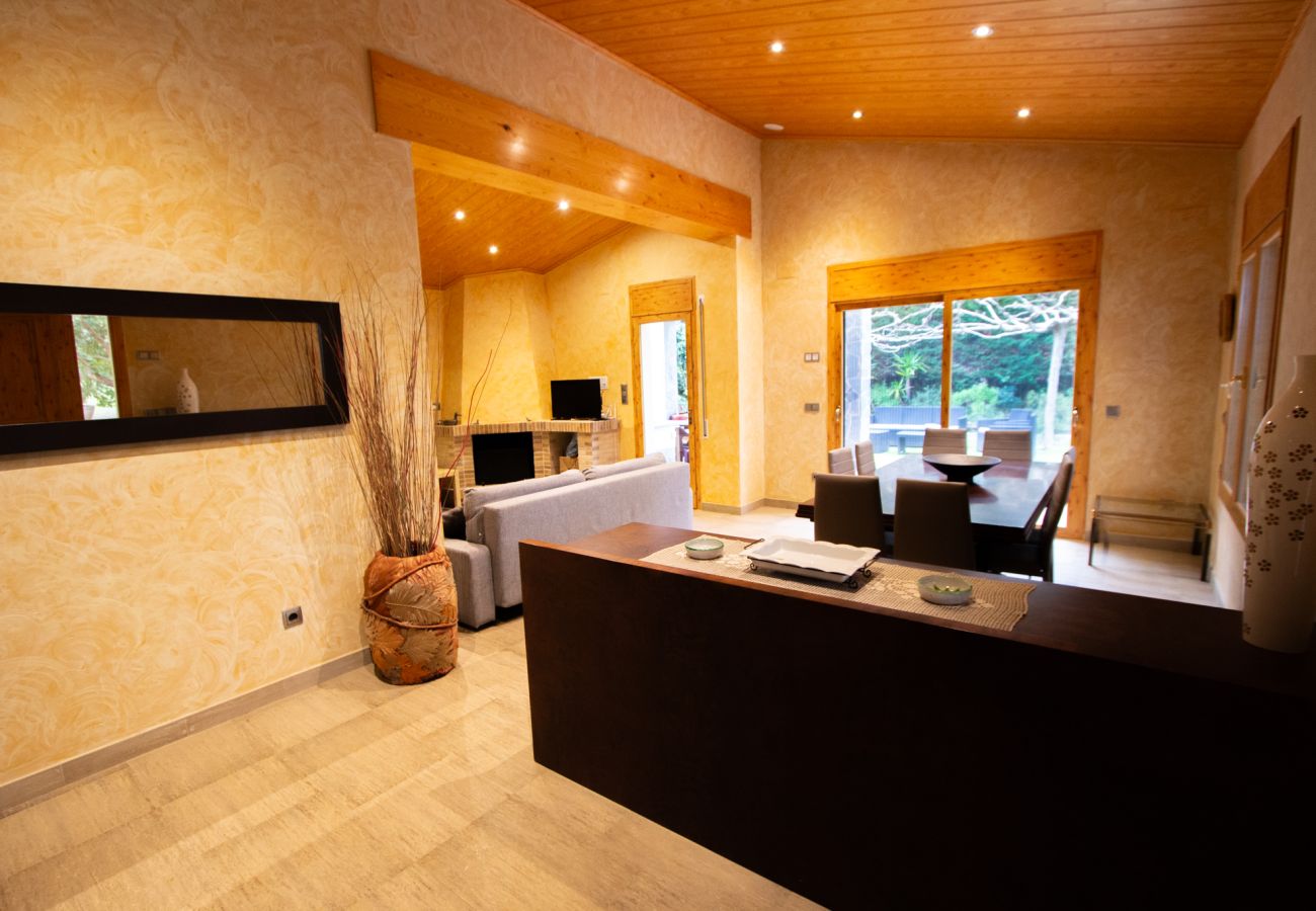 Villa in Sils - Spacious Countryside Costa Brava Relax 