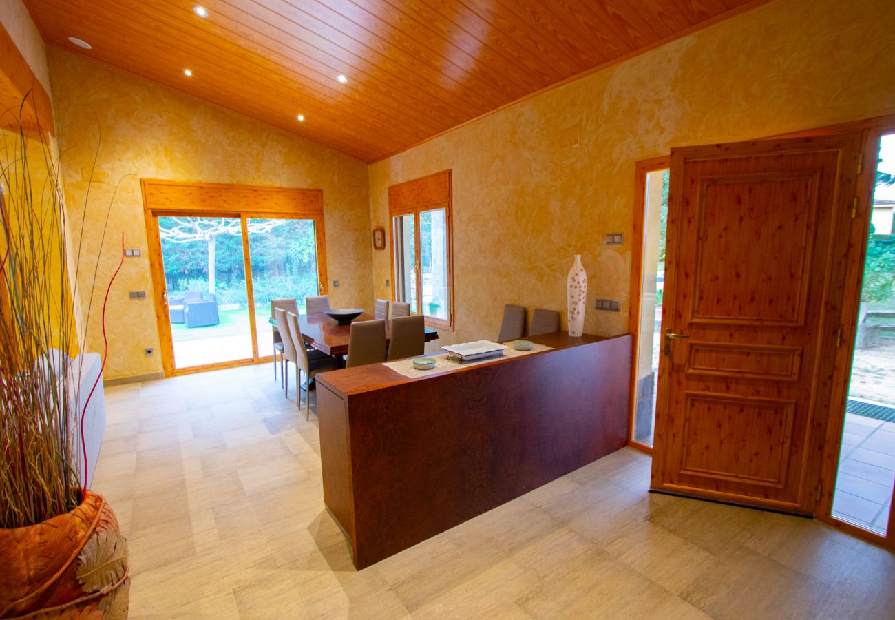 Villa in Sils - Spacious Countryside Costa Brava Relax 